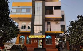 Hotel O Shiv Garden Resort Darbhanga 4* India